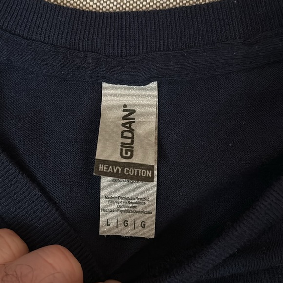 Disney gildan men’s size large Navy blue Mickey New York Rangers T-shirt. - Picture 3 of 4